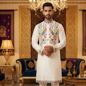 Conjunto de Kurta y Pijama Bordado en Seda Real para Hombre |   Ropa Étnica de Diseño para Bodas y Festivales - Product Image 1
