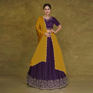 Lehenga Choli de Satén Georgette hasta el Suelo con Detalles de Motivos Delicados, Blusa Elegante y Dupatta en Contraste para Bodas y Diwali - Product Image 3