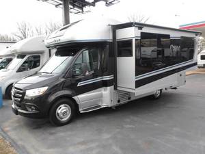 Meilleure Vente – Caravane de Voyage Tout-Terrain Moderne 2025 C-o-a-c-h-m-e-n P-r-i-s-m 24FS en Aluminium Noir pour 4-6 Personnes – Prête à l'Expédition - Product Image 3