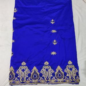 Vestido Africano Étnico con Flores Bordadas a Mano y Pedrería, Tela 100% Poliéster, Personalizable, para Bodas, Fiestas y Eventos - Product Image 1