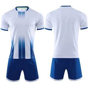 Conjunto de Uniforme de Fútbol al por Mayor, Camisetas Sublimadas con Degradado de Color, Pantalones Cortos en Contraste, Logotipo Personalizado, Uniformes de Fútbol para Equipos - Product Image 2
