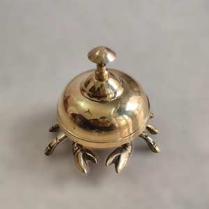 Campana de mesa multiusos de latón para mostrador de recepción, mesa de restaurante y mostrador de atención al cliente - Product Image 2