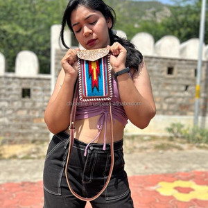 Nouveau Western usiné Jacquard cuir téléphone bandoulière fronde sacs à main Vintage Multi aztèque tissu Unique matelassé petit bracelet sacs à main - Product Image 2