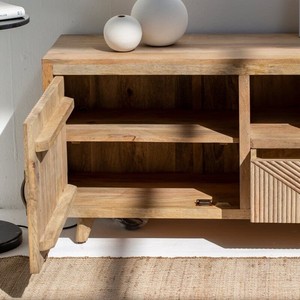 Mueble de TV de Madera Vandana Lunaris Flux, Consola de Entretenimiento Moderna de Madera Maciza Minimalista - Product Image 5