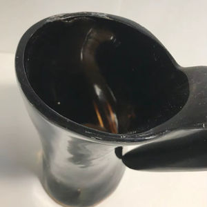 Chope en corne de Viking avec gravure de Mjölnir - Product Image 1