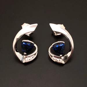 Boucles d'oreilles saphir éblouissant en argent sterling, pierre précieuse, pierre de naissance de septembre, cadeau de mariage ou d'anniversaire pour femme - Product Image 5