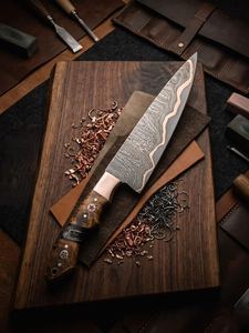 Couteau de chef Thewizcrafts en acier Damas forgé à la main de haute qualité, 12 pouces, manche en bois, lame traditionnelle pour droitier, compatible lave-vaisselle - Product Image 1