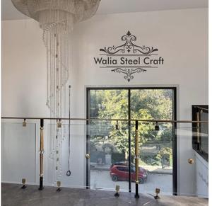 Balustre en laiton de luxe avec rampe en verre, idéal pour les projets d'intérieur ou d'hôtels. - Product Image 3