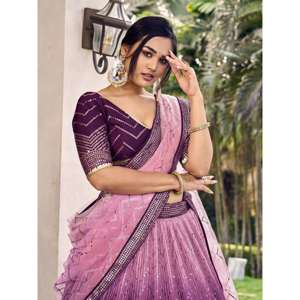 Fabuleux Purple Sequins Chinon Traditionnel Lehenga Choli Avec Dupatta - Product Image 3