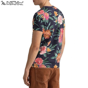 เสื้อยืดผู้ชายลายดอกไม้คุณภาพพรีเมียม ขายดี ทรงโอ คอปก แขนสั้น เหมาะสำหรับใส่ไปเที่ยวทะเลในฤดูร้อน เนื้อผ้าระบายอากาศได้ดี ทรงหลวม - Product Image 3