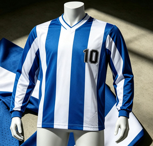 Maillot de football unisexe personnalisé bleu rayé, col en V, manches courtes, anti-humidité, imprimé par sublimation, polyester 320g, tenue d'équipe OEM - Product Image 3
