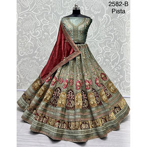 Fabzone Indian Bridal Velvet Collections Robes de mariée avec Zarkhan Work for Brides - Product Image 5