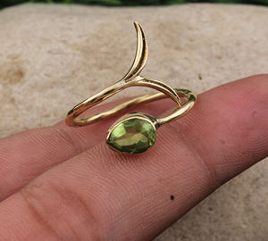 แหวนปลาคาร์ฟเพอริดอทธรรมชาติ เงินแท้สำหรับผู้หญิง เครื่องประดับพลอยประจำวันเกิด ดีไซน์สร้างสรรค์ ของขวัญสุดพิเศษสำหรับงานปาร์ตี้ ขายส่ง - Product Image 2