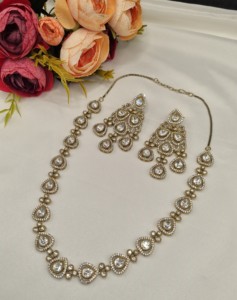Lucentarts Ethnic Antique <b>Gold</b> Plated Indian Traditional Jewelry <b>Set</b> Kundan Stone Necklace and Earrings <b>Set</b> for Women Party Wear - Product Image 5