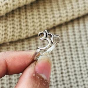 Bague Om en laiton plaqué argent pour le yoga, la méditation, symbole religieux hindou, unisexe, certifiée, vente en gros - Product Image 3