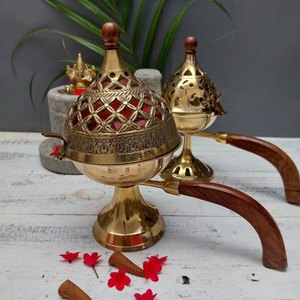 Quemador de Incienso de Latón Indio Hecho a Mano para Rituales y Reuniones Familiares, Templo Religioso, al por Mayor y Barato Directo de Fábrica - Product Image 5