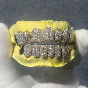 Grillz dentaire unisexe Hip Hop en argent sterling S925 avec moissanite taille ronde, personnalisé, style 'Iced Out' à face ouverte, effet diamant - Product Image 1