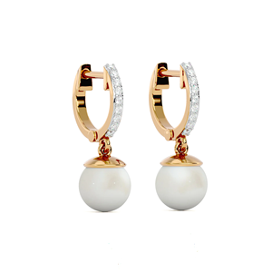 Pendientes clásicos chapados en oro de 18 quilates con perla de imitación y diamantes de talla brillante redonda en engaste de canal para mujer - Product Image 3