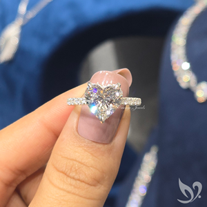 Anillo de Compromiso con Diamante Cultivado en Laboratorio, Corte Corazón, 1CT, Certificado por IGI |   Anillo de Oro Sólido de 10K con Acentos Solitarios - Product Image 4