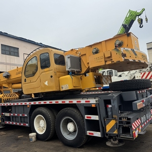 Grúa sobre Camión Usada XCMG QY50KA de 50 Toneladas en Venta, Pluma Telescópica de 43m, Brazo Auxiliar de 16m, Motor Sinotruk, Grúa Móvil de Segunda Mano - Product Image 3