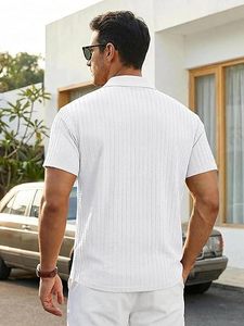 Polo de golf à col zippé pour homme, léger et respirant, idéal pour l'été - Product Image 2