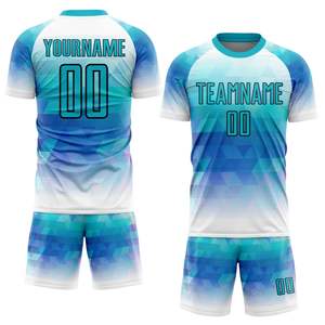 Conjunto de Camiseta y Pantalones Cortos de Fútbol a Rayas Personalizables al por Mayor, Uniforme de Fútbol con Cuello Ajustado - Product Image 1