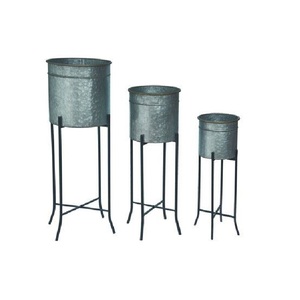 Nouvel ensemble de trois jardinières métalliques pour extérieur, jardin de ferme, entrée, décoration de mariage, faites à la main, taille personnalisable - Product Image 4