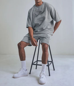 Ensemble de survêtement respirant deux pièces en molleton bouclette 300 g/m² de haute qualité pour homme, avec t-shirt pull-over et short personnalisé - Product Image 4