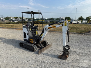 Mini-excavatrice hydraulique compacte E17Z 2021 pour les projets de construction, d'utilité publique et d'aménagement paysager - Product Image 6