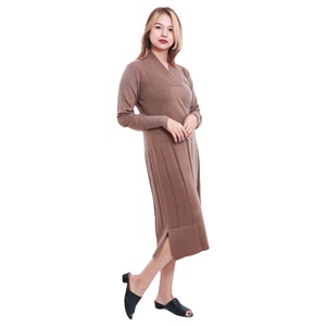 เดรสสเวตเตอร์ขนแกะแคชเมียร์ถักสีพื้นของผู้หญิงเดรสสเวตเตอร์ผ้า Pashmina เนื้อนุ่มน้ำหนักเบาแฟชั่นสำหรับฤดูหนาว - Product Image 1