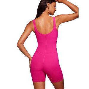 Mono de yoga de malla Peekaboo para mujer, mezcla de nailon y elastano, de una pieza, sin mangas, largo completo, con inserciones transparentes y detalle en la cintura. - Product Image 3