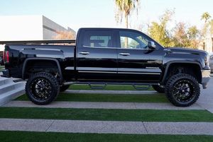 Usado, 2017, Crew Cab, SLT, Serie Todoterreno - Product Image 2