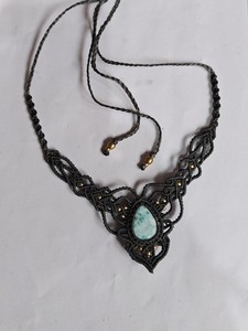 Couronne de tiare en macramé faite à la main avec pierre de lune arc-en-ciel, bandeau tissé avec pierre précieuse ovale, collier ras-du-cou tribal, fournisseur de bijoux en gros - Product Image 5