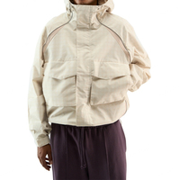 Veste de sport imperméable personnalisée OEM pour la course à pied, avec fermeture éclair, impression et bandes réfléchissantes, coupe-vent noir froissé pour homme