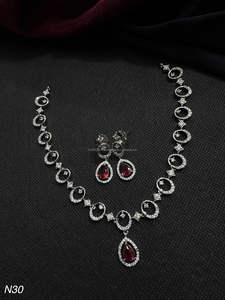 Ensemble de bijoux de mariée en diamant américain classique Collier et boucles d'oreilles en deux pièces pour mariage Style classique à la mode - Product Image 4