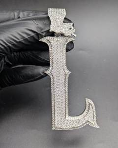 Colgante Letra L con Incrustaciones de Moissanita, Plata 925, Corte Brillante Redondo, Microincrustaciones, Unisex, Uso Diario, Amuleto de Lujo - Product Image 1