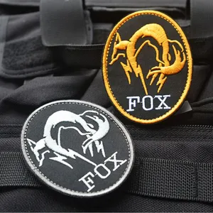 Parches Termoadhesivos Bordados en 3D Personalizados, Forma de Corazón Inferior y Redonda, Hechos de Tela para Etiquetas de Ropa y Sombreros - Product Image 1