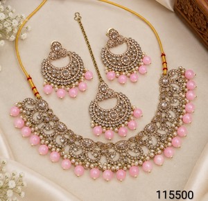 Ensemble de bijoux en laiton à motif floral ethnique, plaqué or antique, zircon, perles d'imitation, collier et boucles d'oreilles pour femmes - Product Image 1
