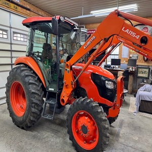 Tracteur diesel Kubota M7060 fiable 4x4, équipement agricole pour le labour, la culture, le transport et la récolte - Product Image 4