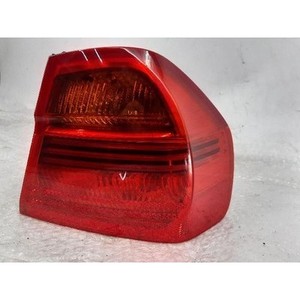 Luz Trasera Derecha Exterior Usada OEM 6937458 para BMW Serie 3 2003-2010 - Product Image 2
