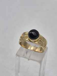 Bague Statement Vintage Plaqué Or avec Sertissage Bezel |   Bijoux en pierres précieuses texturées en gros |   Fabricant artisanal Mangalmay - Product Image 3