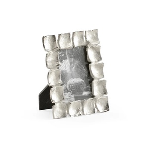 Marco de Fotos Moderno de Metal Plateado Facetado, Marco Geométrico de Alto Brillo para Decoración de Mesa en el Hogar y la Oficina - Product Image 2