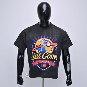 Camiseta Negra de Manga Corta para Hombre con Estampado de Balón de Béisbol 1999, Corte Regular, Cuello Redondo, Estilo Casual, Ropa Urbana, Lavado Ácido - Product Image 1