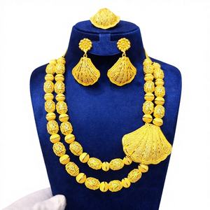 MOLL JEWELLERS ชุดสร้อยคอจี้ลายดอกไม้ประดับเพชรซิร์คอน 24k ทองชุบอัลลอยด์สุดหรู ดีไซน์ทันสมัยสำหรับเจ้าสาว งานแต่งงาน ลายฉลุ  ผลิตโดยบุคคลที่สาม - Product Image 1