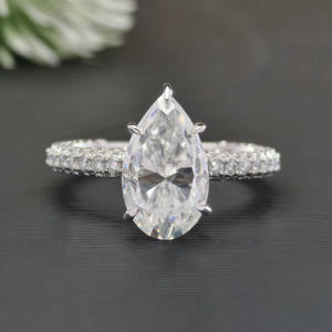 Anillo de compromiso de moissanita con corte de pera de 5.75 TCW y engaste de cinco garras, plata maciza de 14K con pavé de tres lados, regalo de moda para ocasiones especiales - Product Image 6