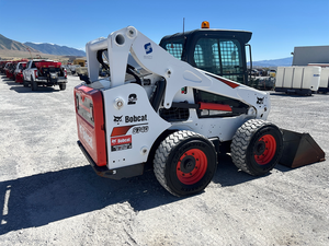 Cargadora Compacta de Dos Velocidades S740 2019 con Cabina Cerrada, Máquina de Construcción de Alto Rendimiento - Product Image 6