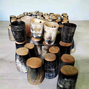 Corne à boire viking sculptée à la main de luxe, en corne de bœuf naturelle, à prix avantageux - Product Image 5