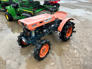 Tractor Utilitario B6000 4WD 210HP con Transmisión por Engranajes para Uso Agrícola, Equipo de Calidad, Suministro de Fábrica, Venta al Por Mayor - Product Image 4