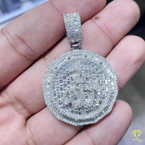 Colgantes finos de Hip Hop de lujo, dijes con nombre personalizado, colgante de medallón helado, colgante de Baguette brillante de moissanita - Product Image 4