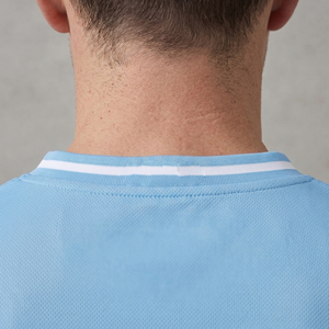 เสื้อฟุตบอลชาย ชุดกีฬา โพลีเอสเตอร์ 100% เสื้อฟุตบอลชาย คอวี แขนสั้น - Product Image 4
